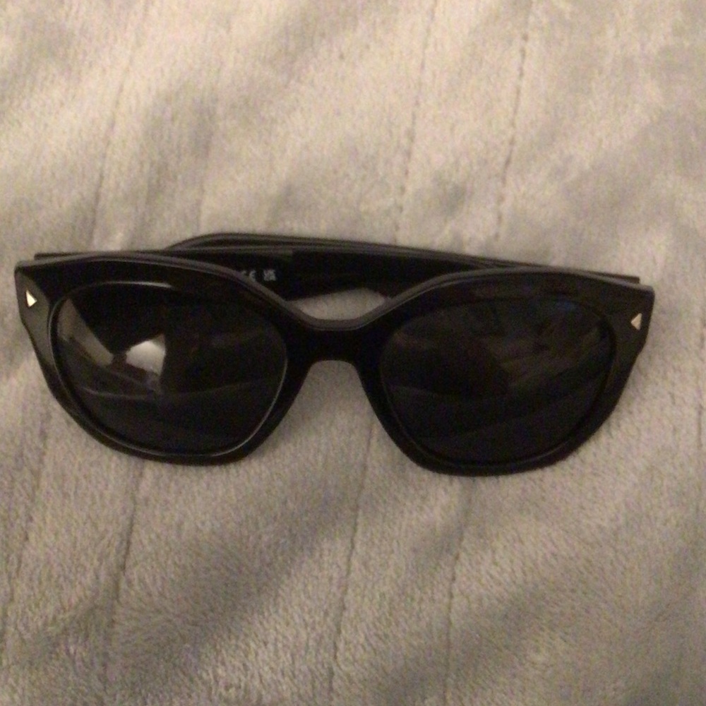 Prada Black Cat-Eye Sunglasses with Dark Lenses - Picture 5 of 5